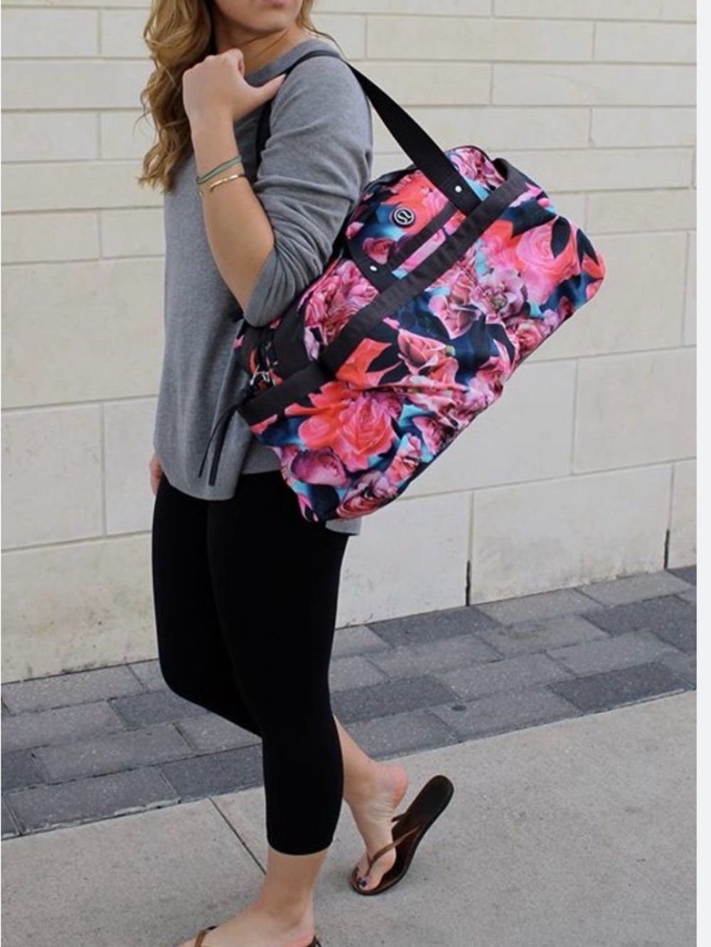 Lululemon duffle Floral Weekender Duffel Bag - Pink Floral